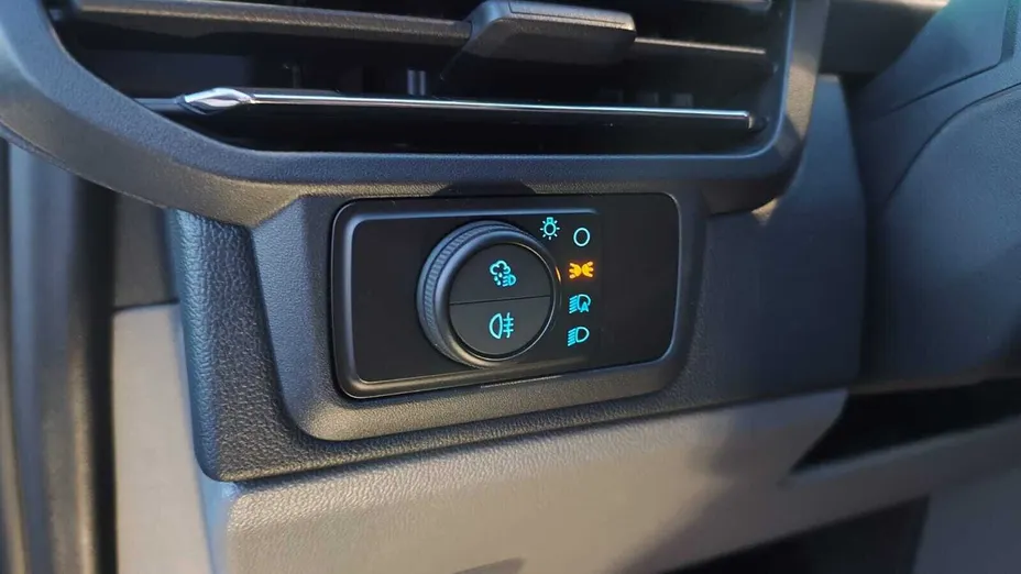 FORD Transit Custom Transit Custom Kombi 2.0 EcoBlue 320 L2H1 Limited M1 Nowy