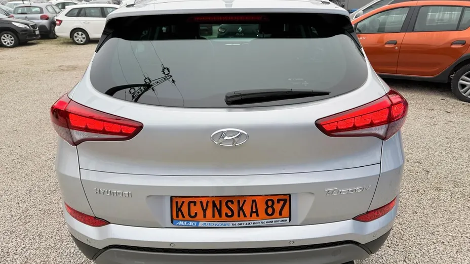 HYUNDAI Tucson -