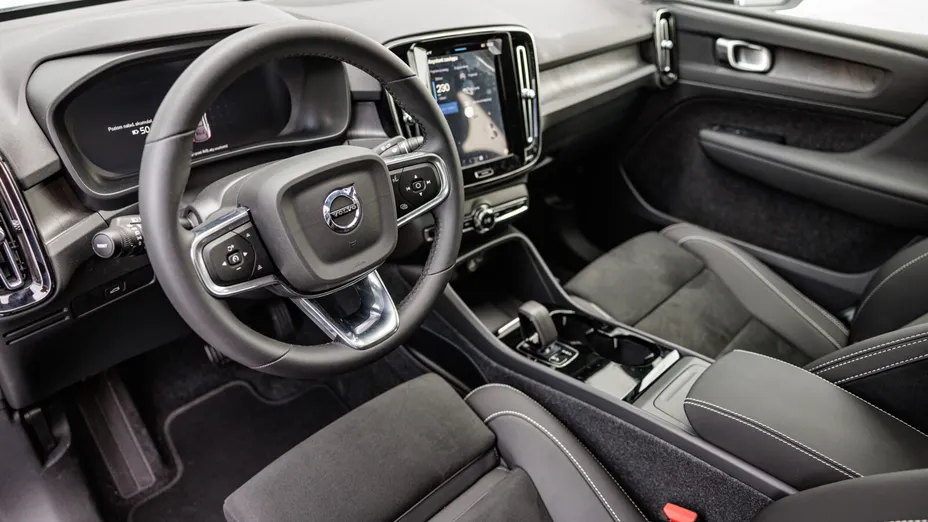 VOLVO C40 C40 Recharge Twin AWD Plus Nowy