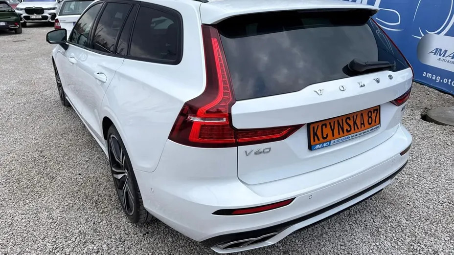 VOLVO V60 -