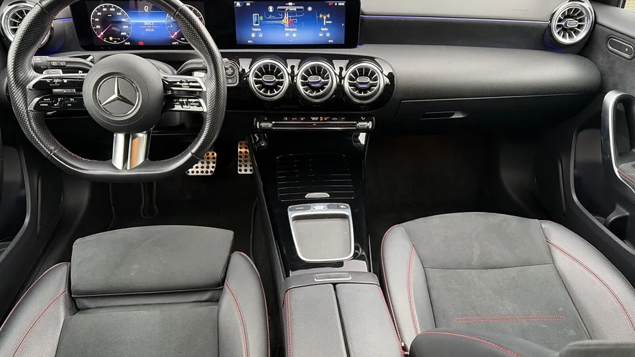 MERCEDES-BENZ A Klasa A 200 AMG Line 7G-DCT