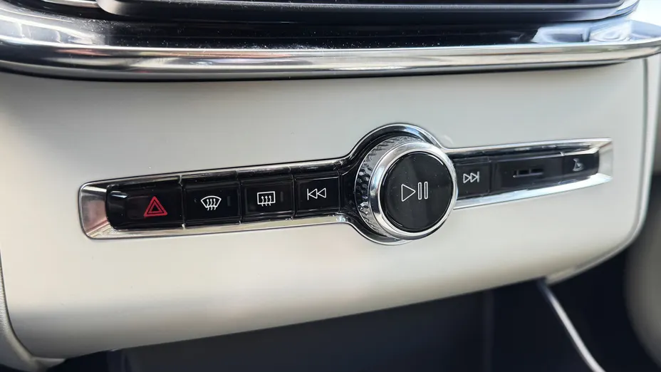VOLVO XC90 XC90 B5 B AWD Plus Bright 7os aut