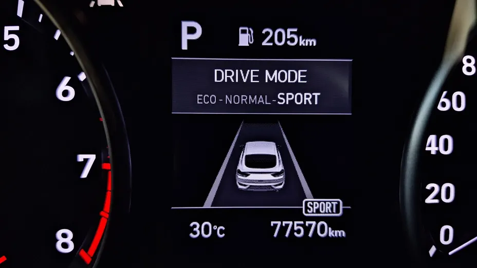 HYUNDAI i30 i30 Fastback 1.5 T-GDI 48V Smart DCT