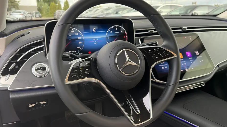MERCEDES-BENZ E Klasa E 220 d mHEV 4-Matic Avantgarde 9G-Tronic