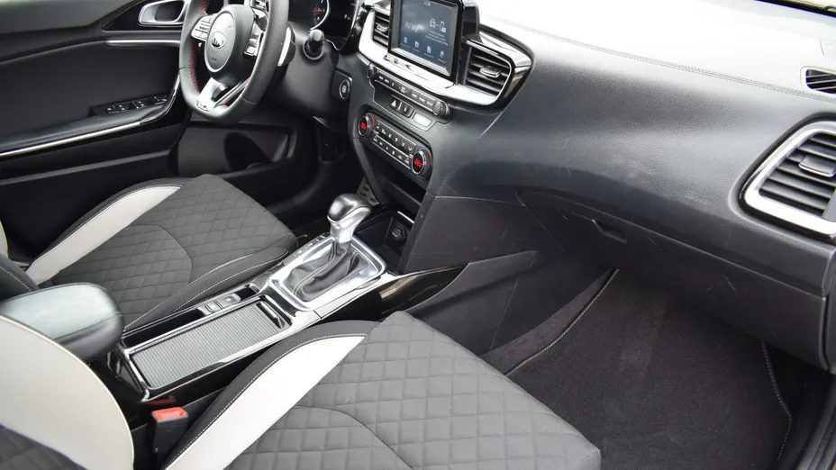 KIA ProCeed ProCeed 1.4 T-GDI GT Line DCT