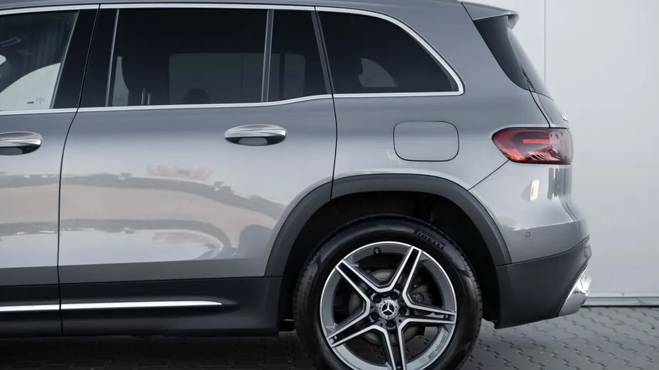 MERCEDES-BENZ GLB GLB 200 d 4-Matic AMG Line 8G-DCT