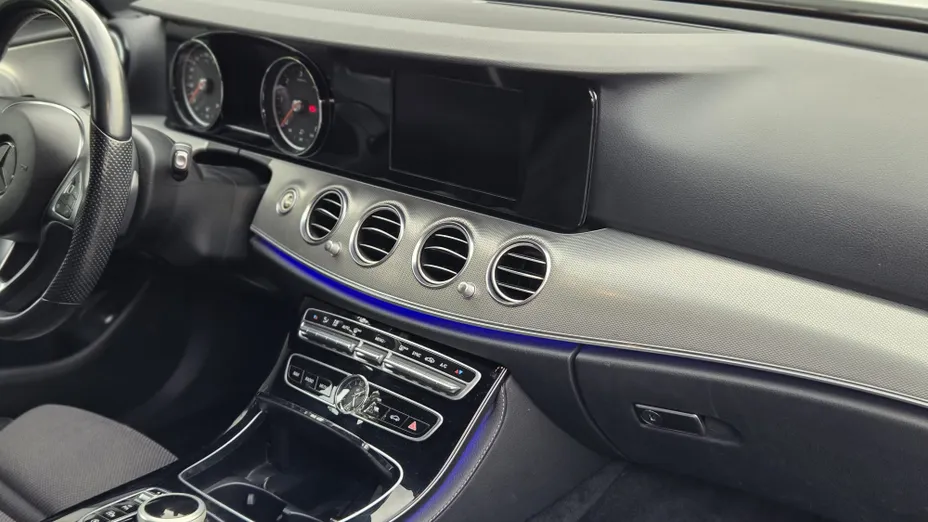 MERCEDES-BENZ E Klasa -