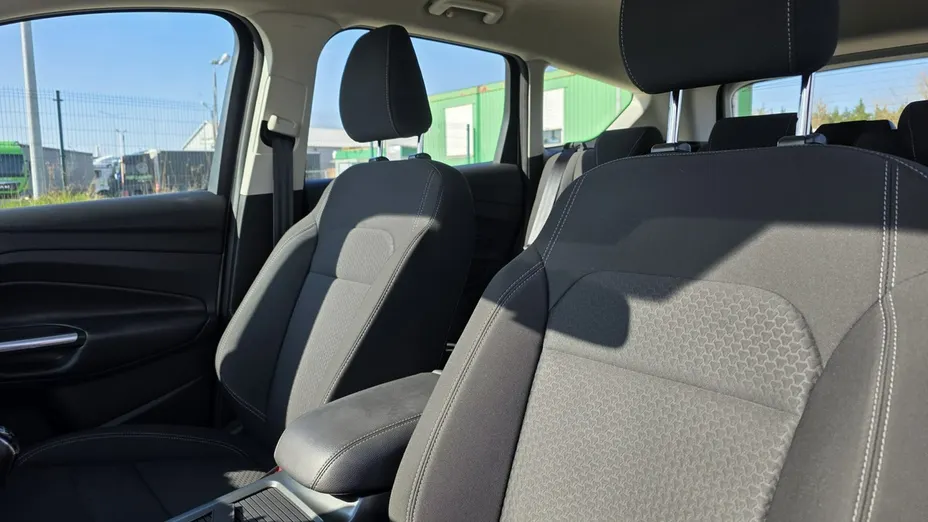 FORD Kuga -