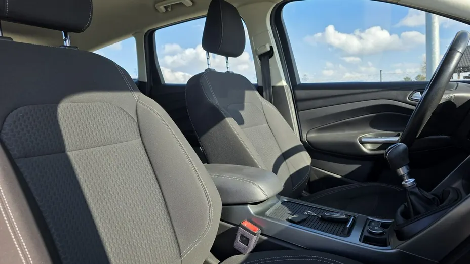 FORD Kuga -