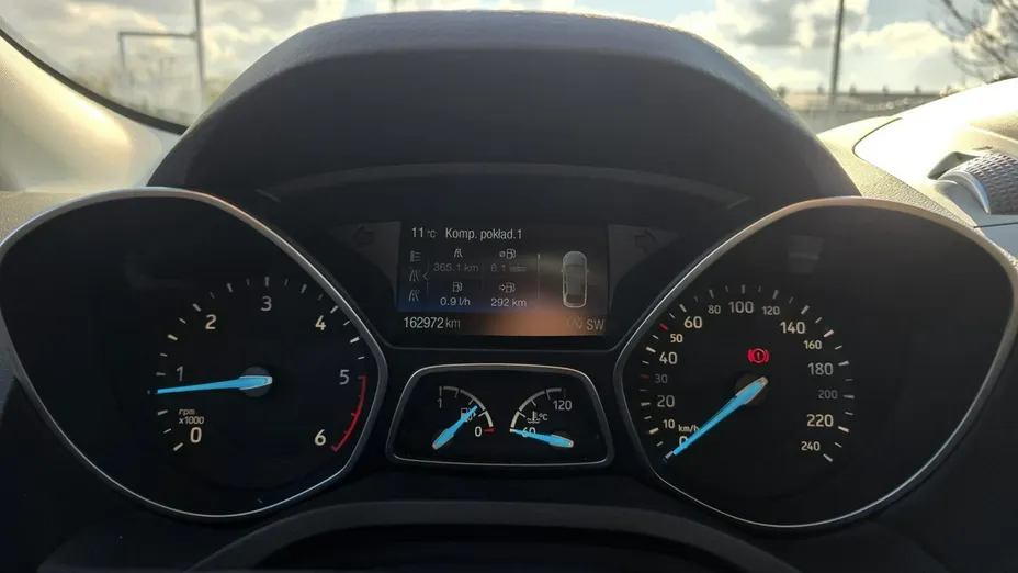 FORD Kuga -