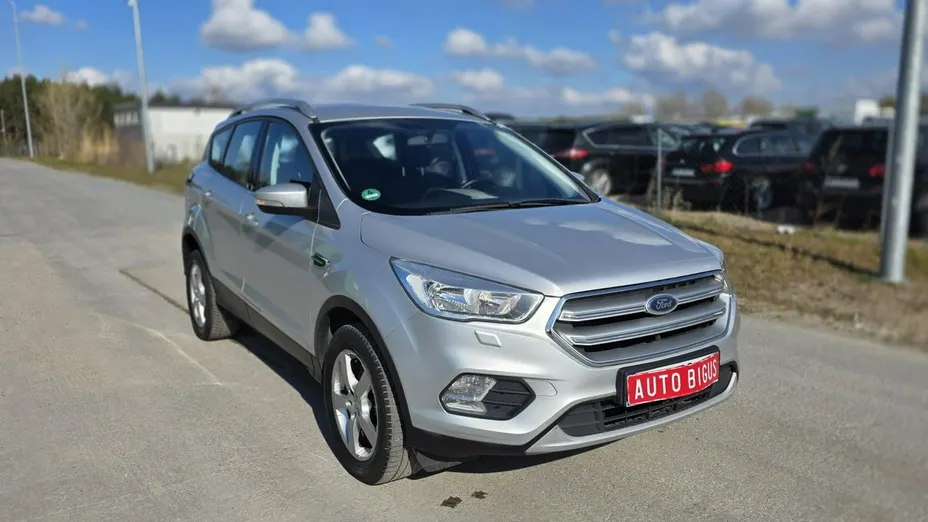 FORD Kuga -