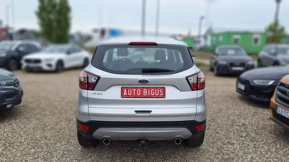 FORD Kuga -