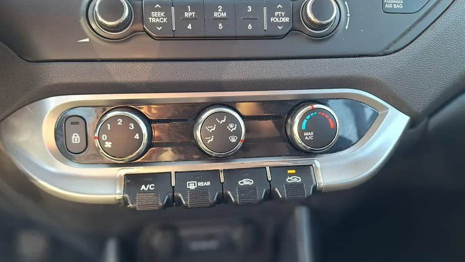 KIA Rio -