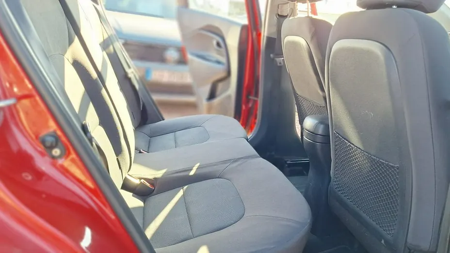 KIA Rio -