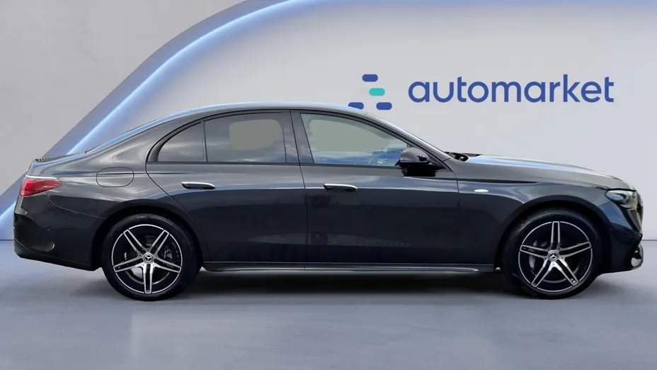 MERCEDES-BENZ E Klasa E 300 de PHEV 4-Matic AMG 9G-Tronic