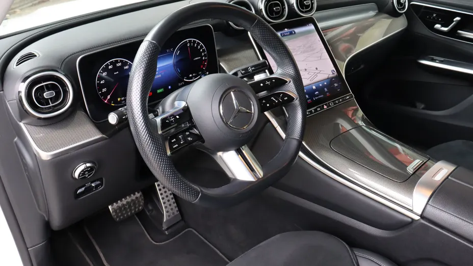 MERCEDES-BENZ GLC GLC 300 e 4-Matic AMG Line