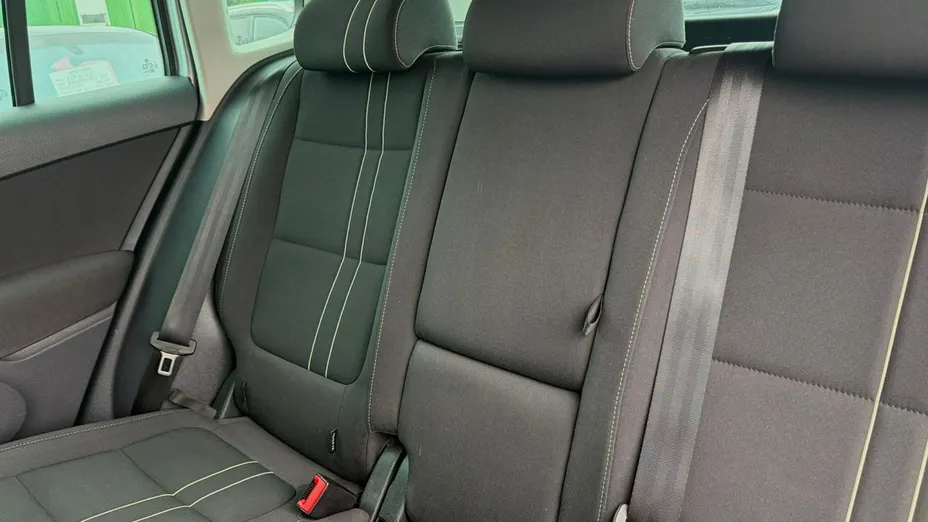VOLKSWAGEN Tiguan -