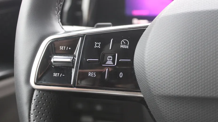 RENAULT Espace Espace 1.2 E-Tech Full Hybrid 200 Iconic MMT 7os.