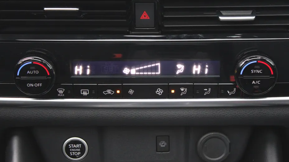 NISSAN Qashqai Qashqai 1.3 DIG-T mHEV N-Connecta Xtronic