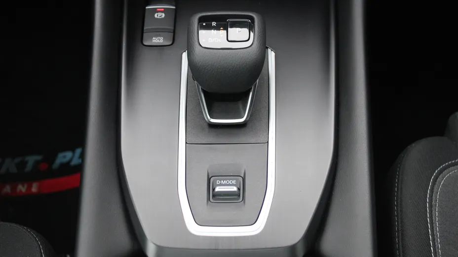 NISSAN Qashqai Qashqai 1.3 DIG-T mHEV N-Connecta Xtronic