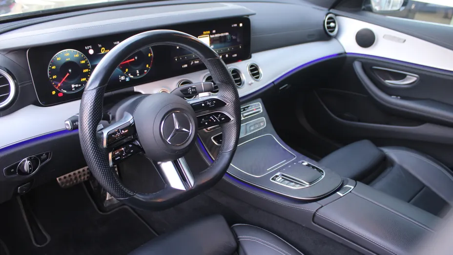 MERCEDES-BENZ E Klasa E 220 d 4-Matic 9G-TRONIC