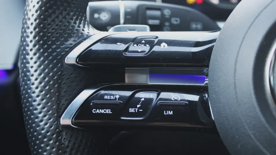 MERCEDES-BENZ E Klasa E 220 d 4-Matic 9G-TRONIC