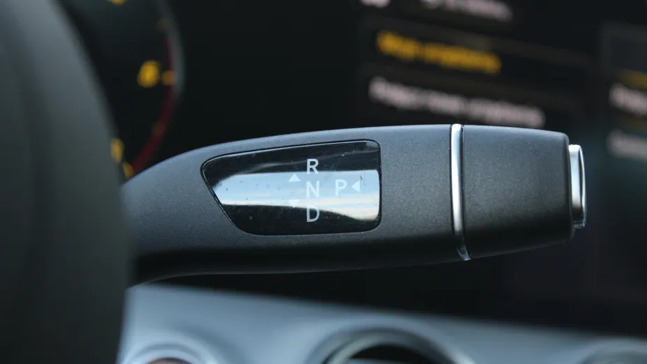 MERCEDES-BENZ E Klasa E 220 d 4-Matic 9G-TRONIC