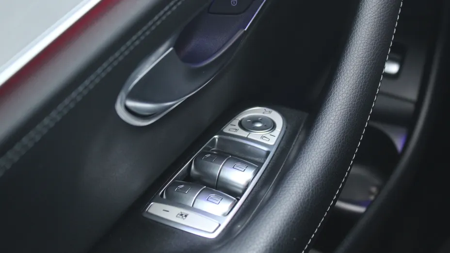 MERCEDES-BENZ E Klasa E 220 d 4-Matic 9G-TRONIC