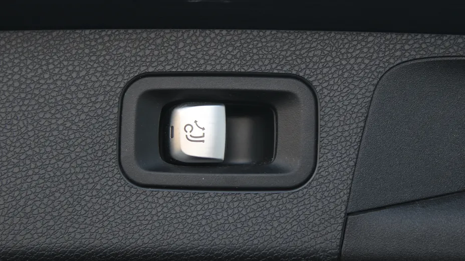 MERCEDES-BENZ E Klasa E 220 d 4-Matic 9G-TRONIC