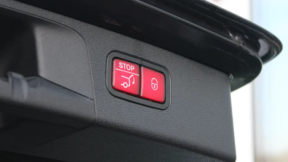 MERCEDES-BENZ E Klasa E 220 d 4-Matic 9G-TRONIC