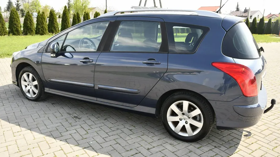 PEUGEOT 308 -