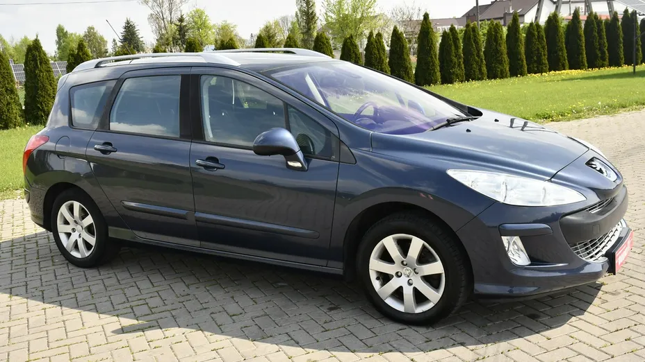 PEUGEOT 308 -