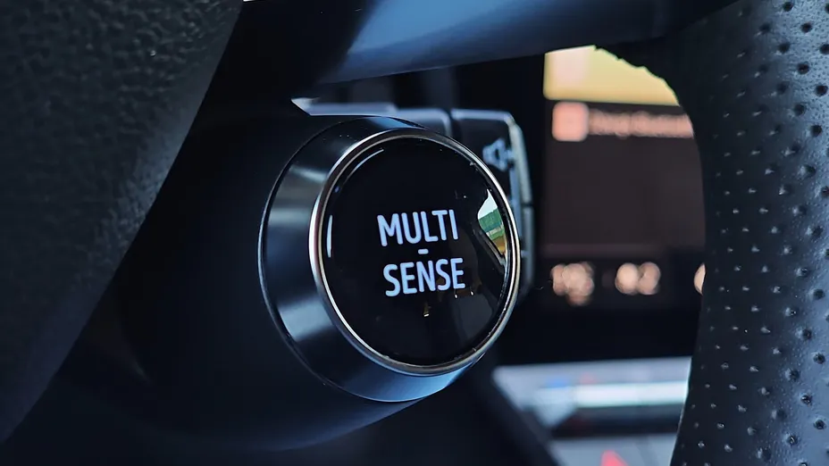 RENAULT Austral Austral 1.3 TCe mHEV Techno aut