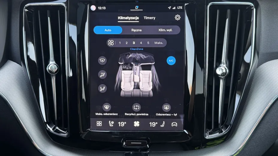 VOLVO XC60 XC60 T6 Plug-In Hybrid AWD Plus Dark aut