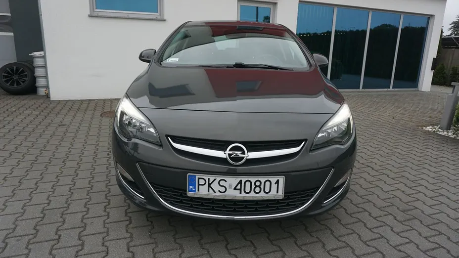 OPEL Astra -