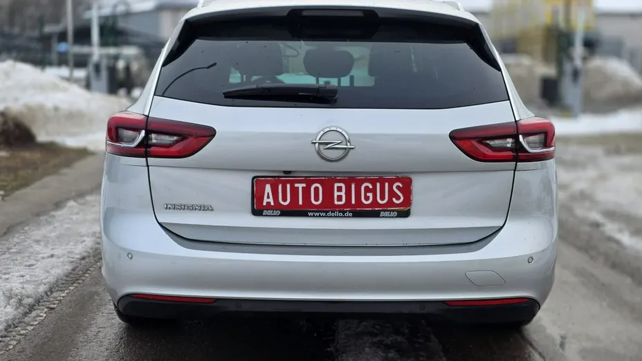 OPEL Insignia -