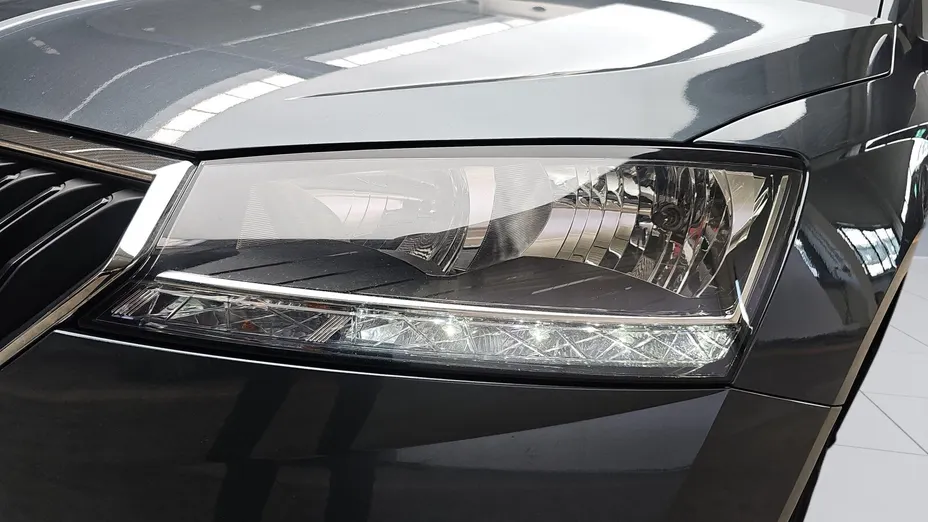 SKODA Fabia Fabia 1.0 TSI Ambition