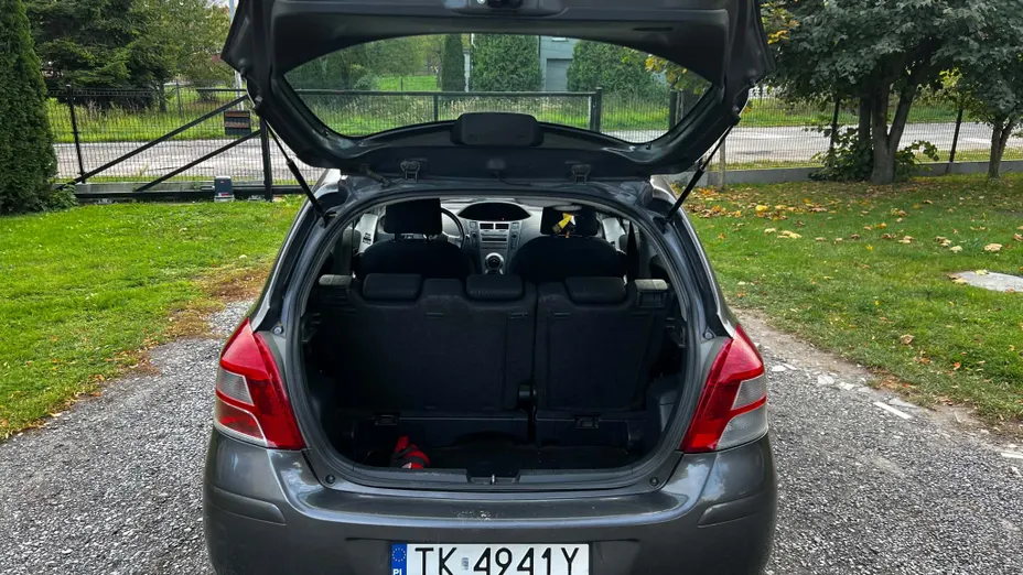 TOYOTA Yaris Yaris 1.33 Terra