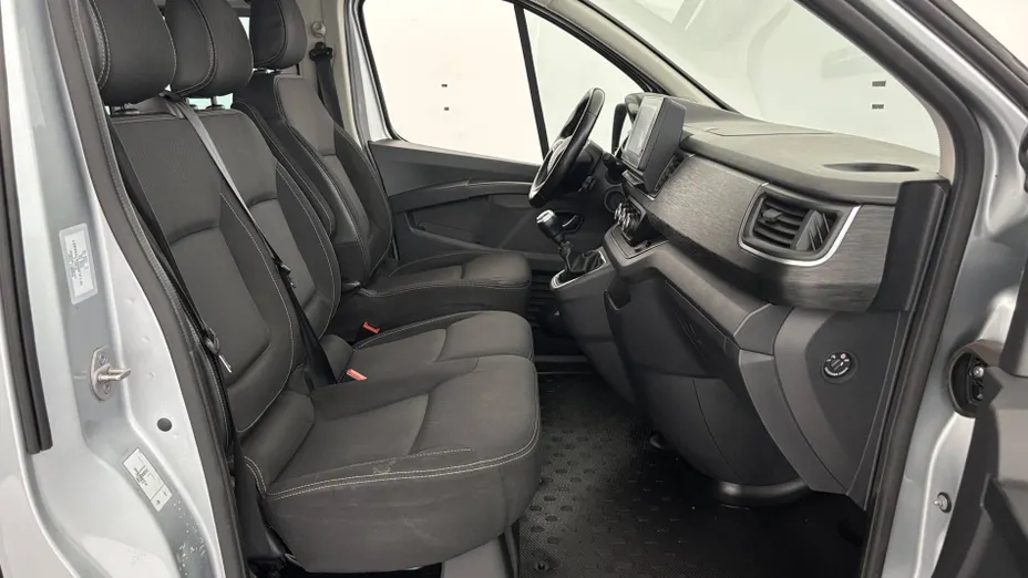 RENAULT Trafic -