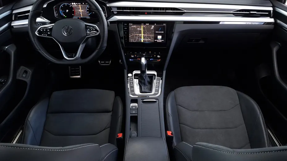 VOLKSWAGEN Arteon Arteon 2.0 TDI 4Motion R-Line DSG