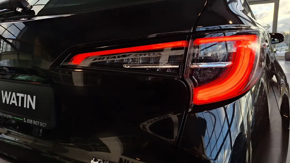 TOYOTA Corolla Corolla 2.0 Hybrid Comfort