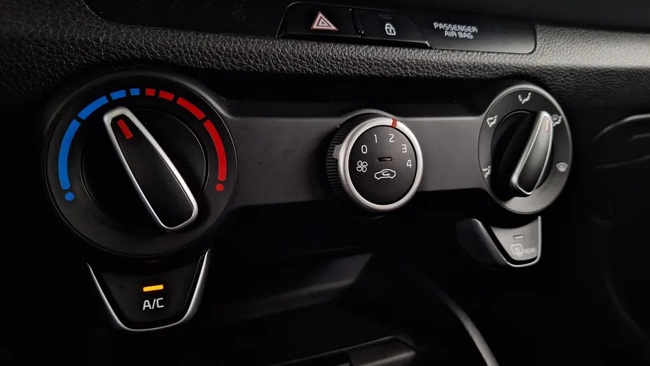 KIA Rio Rio 1.0 T-GDI M