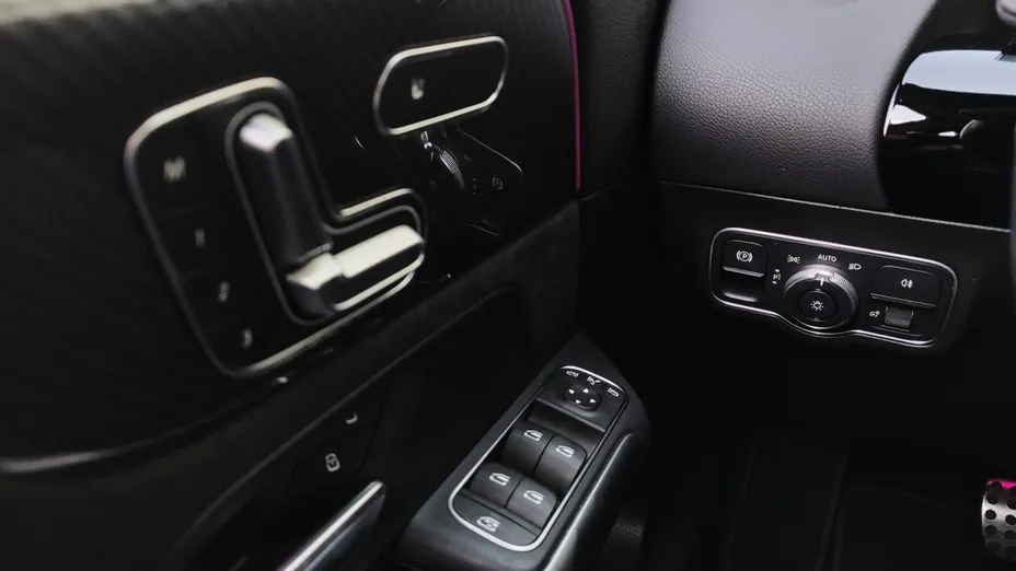 MERCEDES-BENZ B Klasa B 220 4-Matic mHEV AMG Line 8G-DCT