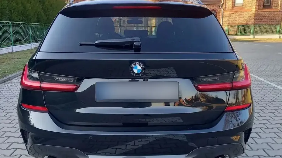BMW Seria 3 330e xDrive M Sport sport-aut