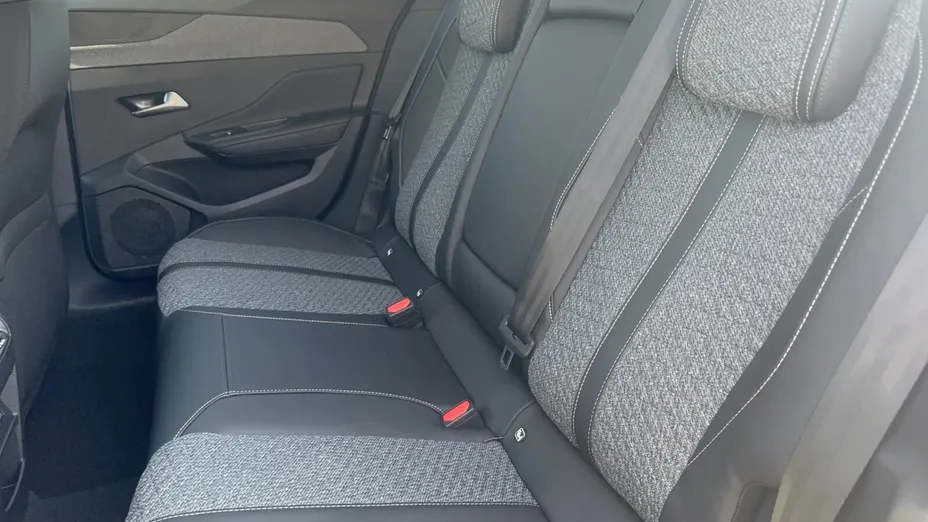 PEUGEOT 308 308 1.2 mHEV Allure S&S e-DCS6 Nowy