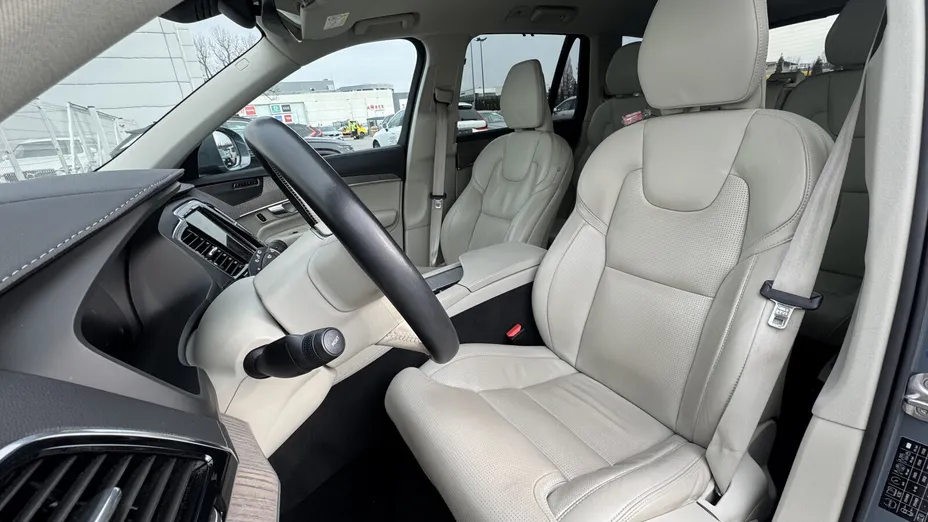 VOLVO XC60 XC60 B4 D AWD Plus Bright aut