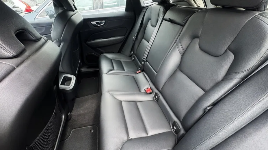 VOLVO XC60 XC60 B4 B Core aut