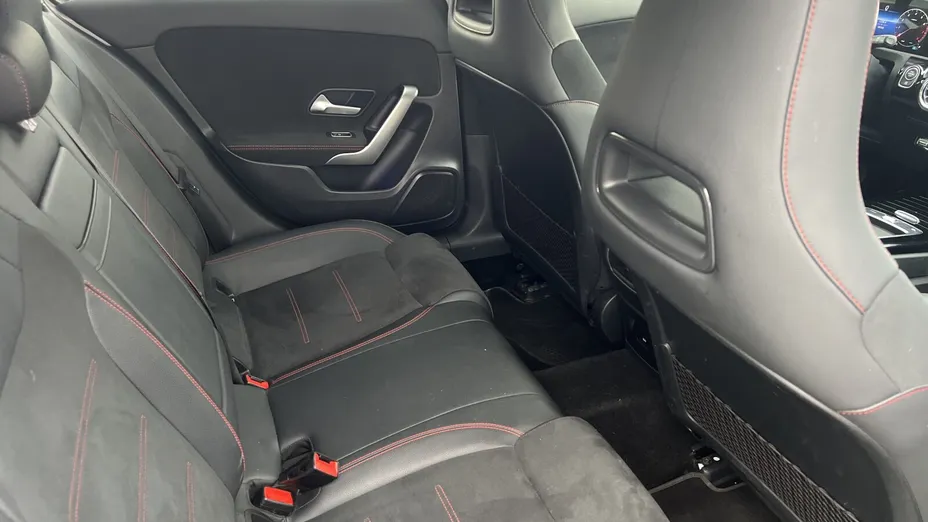 MERCEDES-BENZ A Klasa A 200 AMG Line 7G-DCT