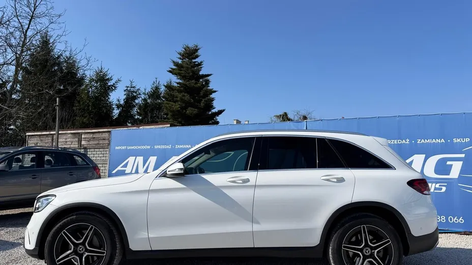 MERCEDES-BENZ GLC -