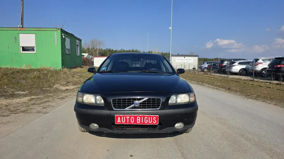 VOLVO S60 -